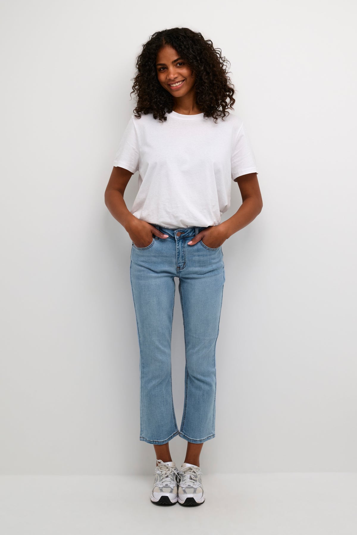 Sinem Cropped Jeans - Light Blue