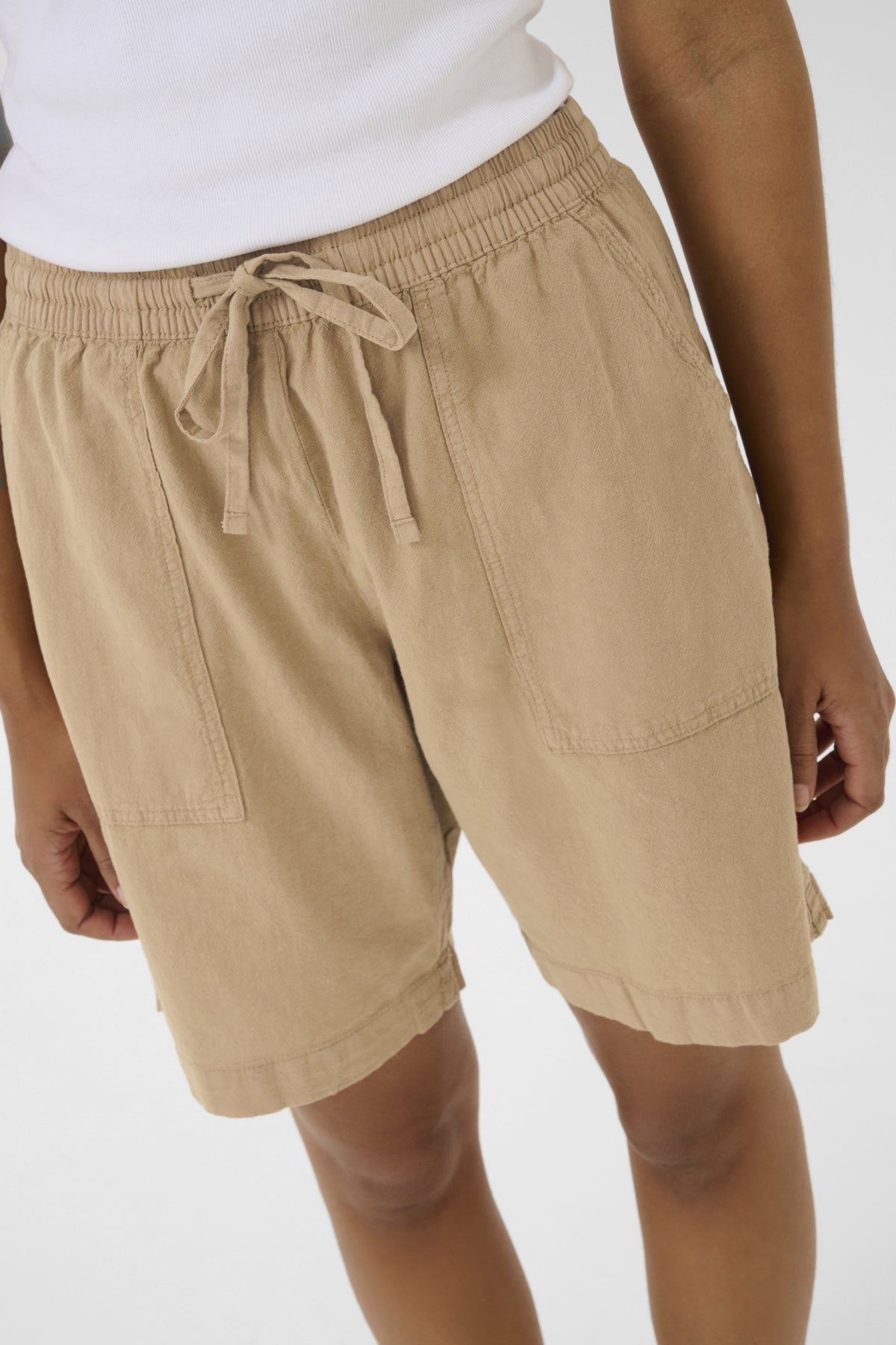 Naya Shorts - Camel