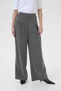 Alba Pant