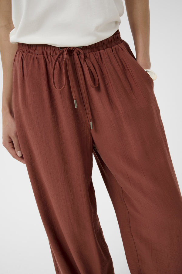 Emily Pant