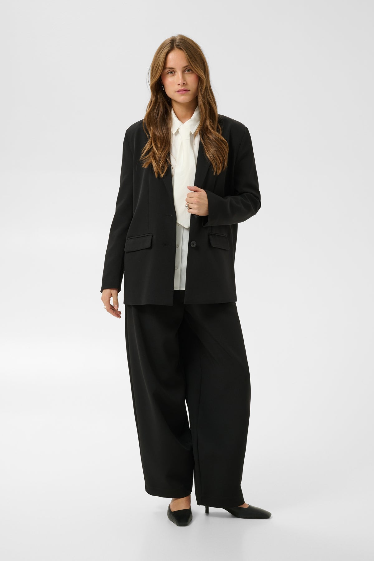 Bella Blazer