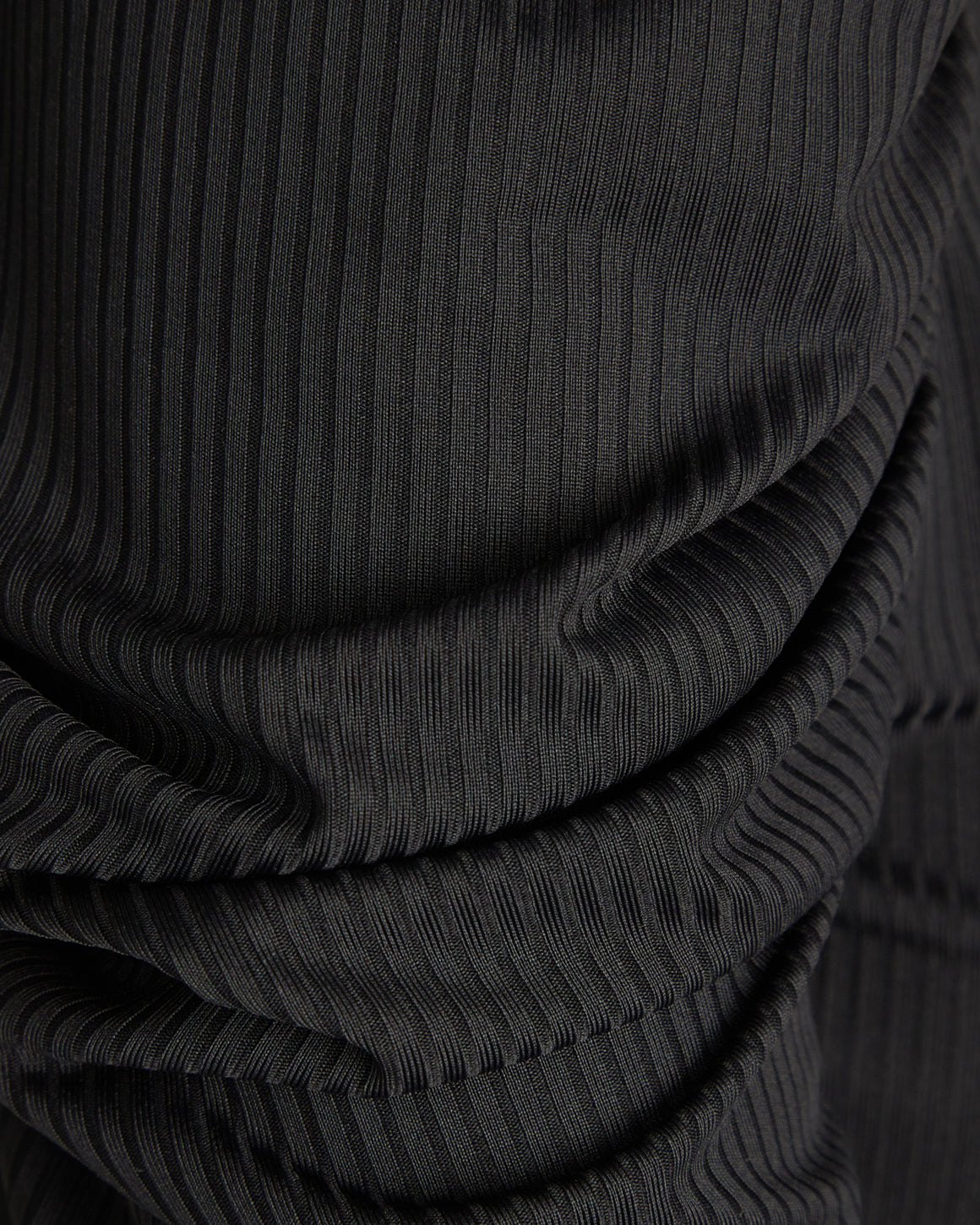 Vya V-neck Top - Black