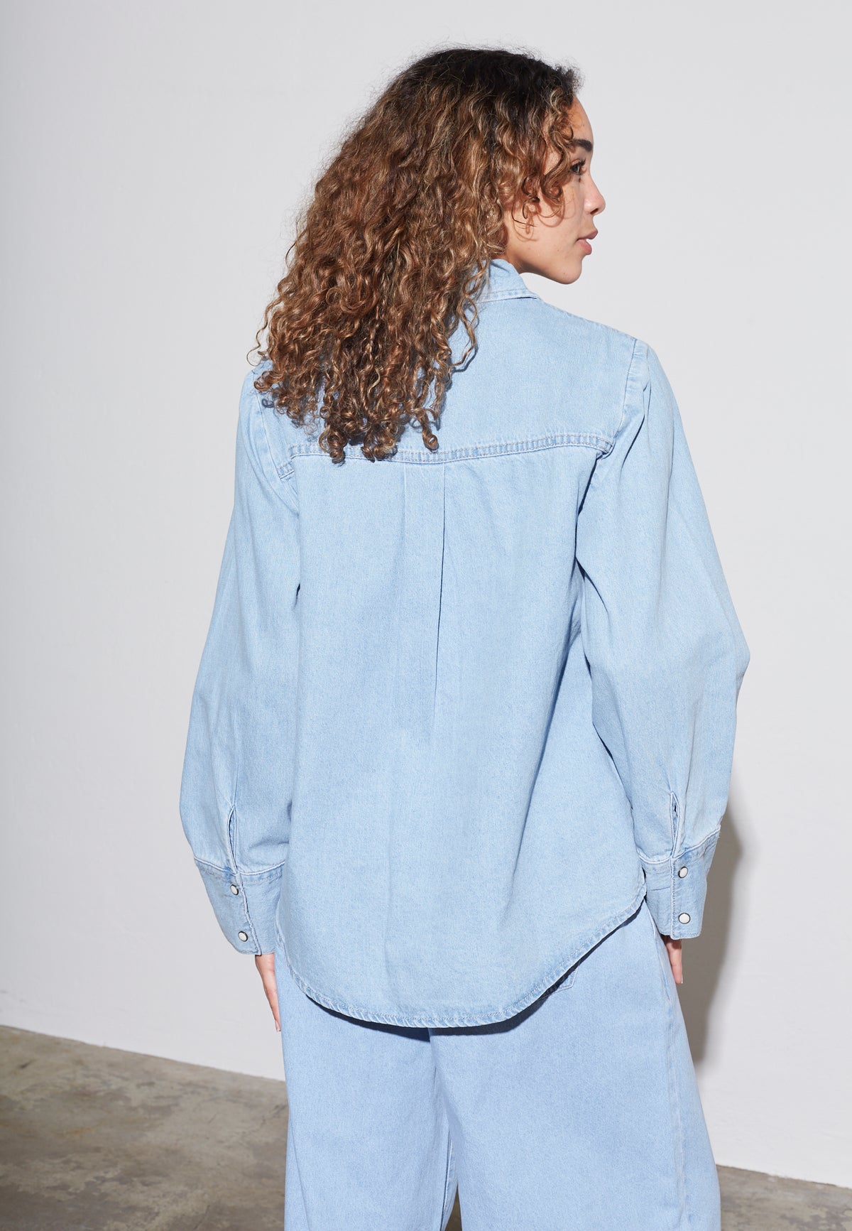 Osa Shirt - L. Blue Wash