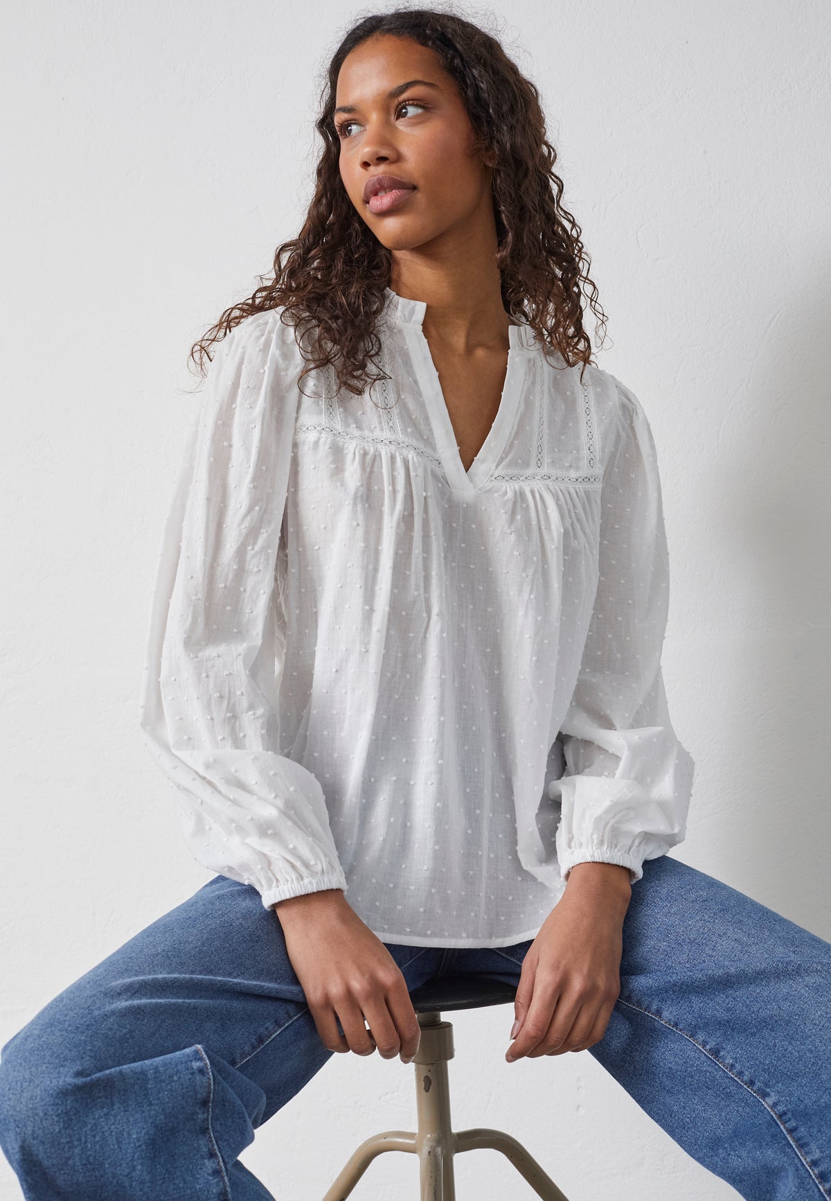 Vensia Blouse - White