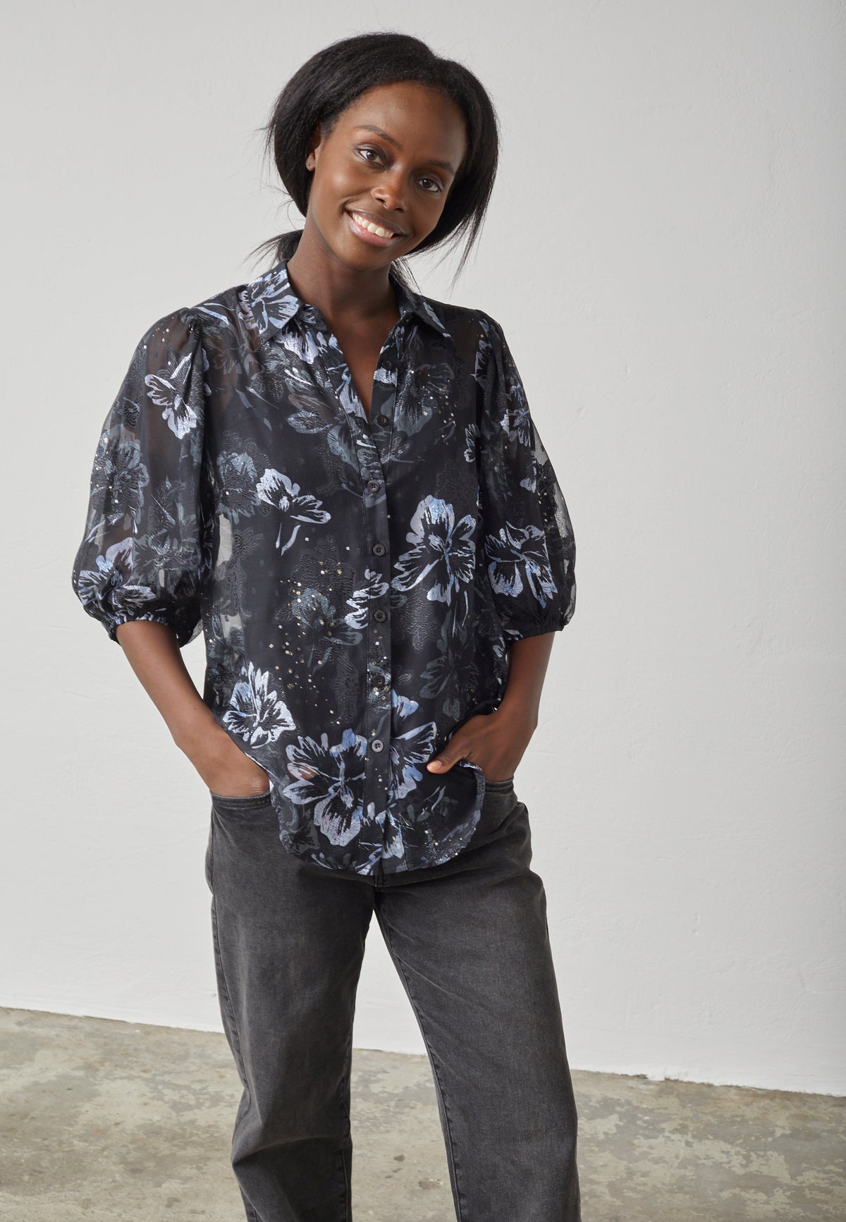 Ella Shirt - Black/L. Blue