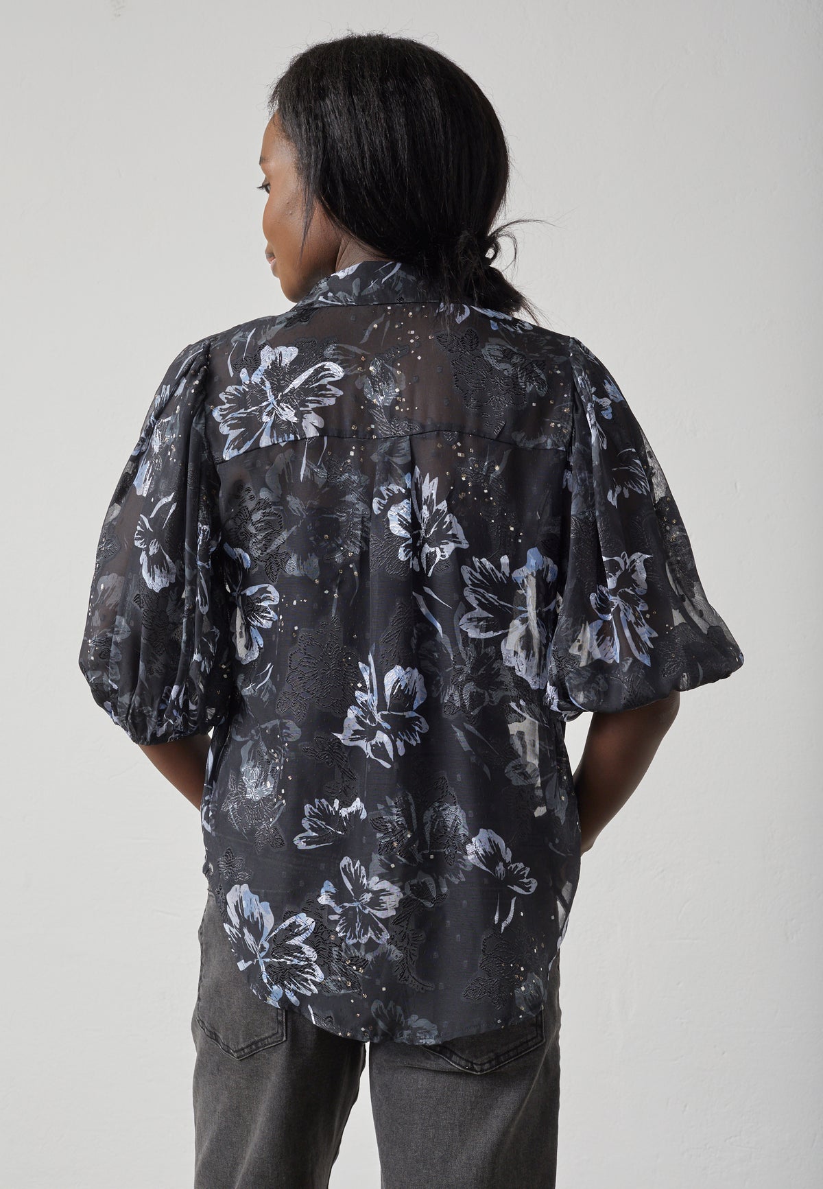 Ella Shirt - Black/L. Blue