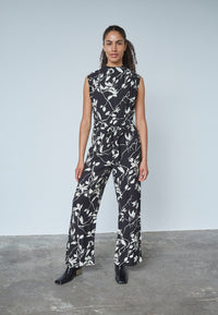 Guto Jumpsuit - Black/Flower