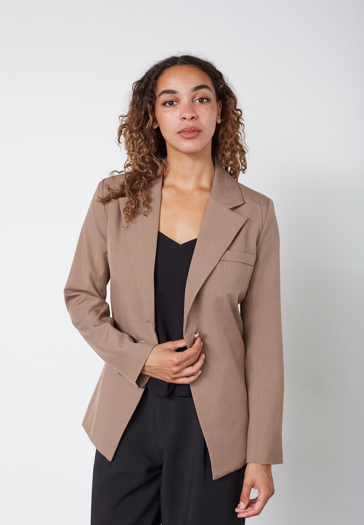 Viksa Buttom Blazer - Dark Sand