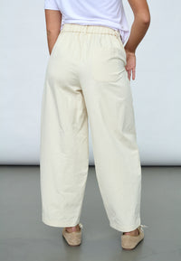 Edith Pant - Porcelain