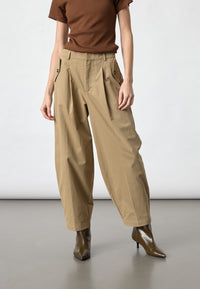 Edith Pant - Sand