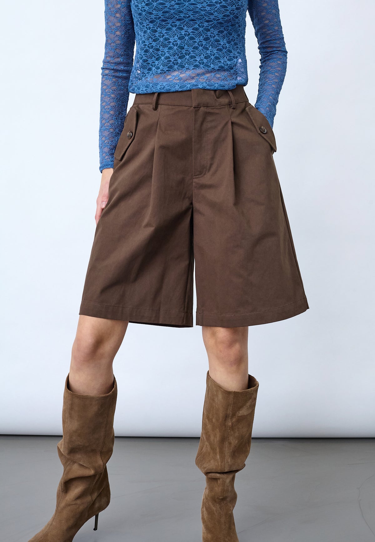 Edith Shorts - D. Chocolate