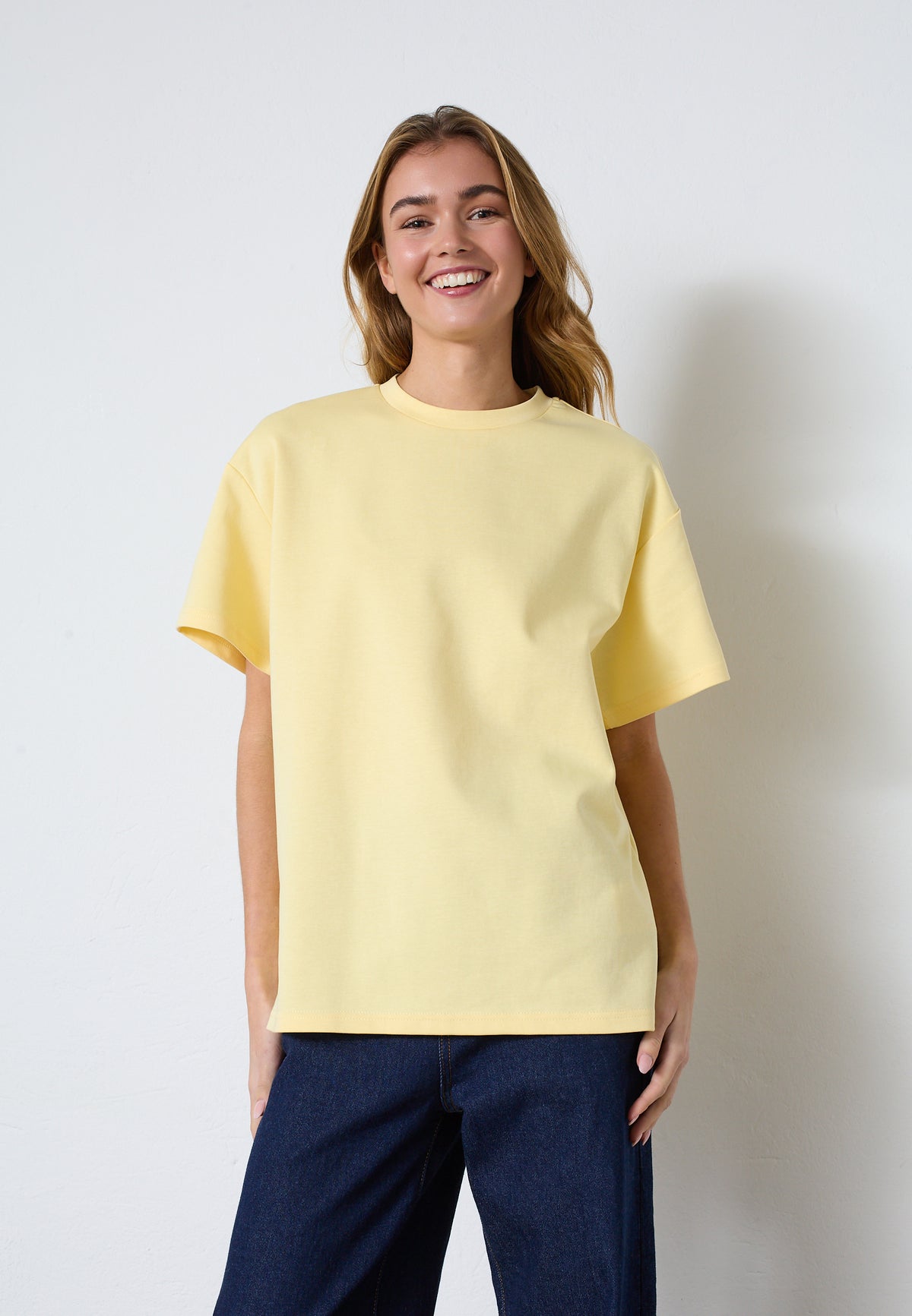 Veda T-Shirt - Straw