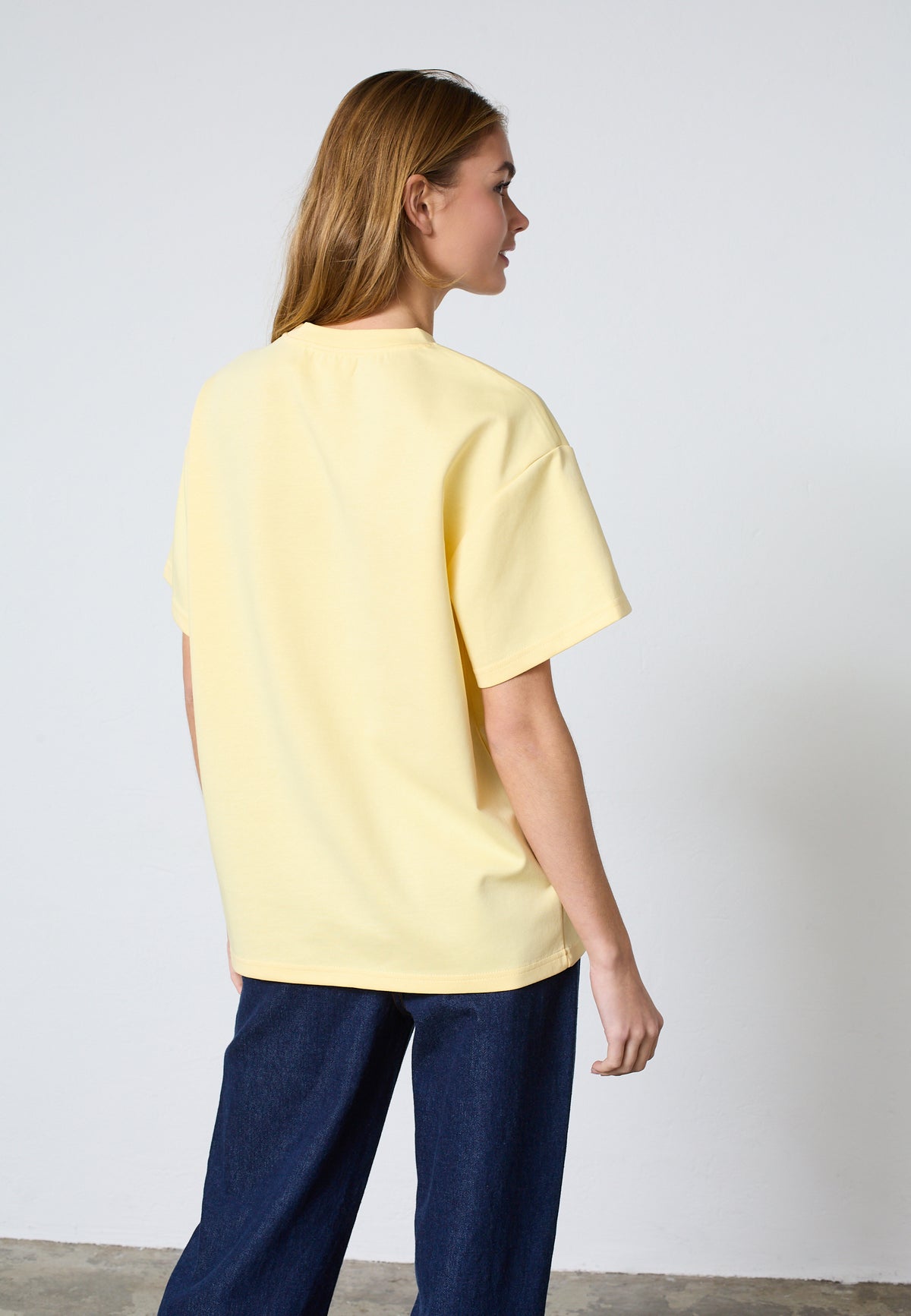 Veda T-Shirt - Straw