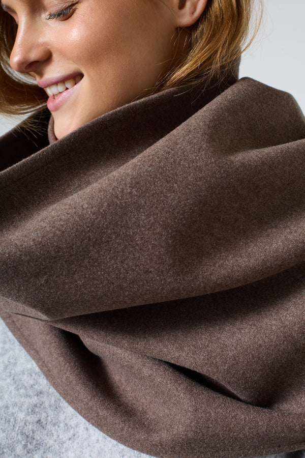 Caleb Scarf