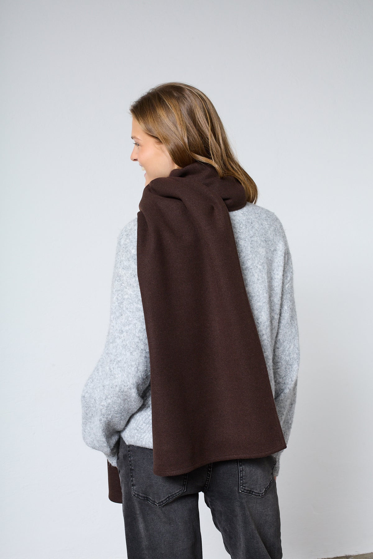 Caleb Scarf