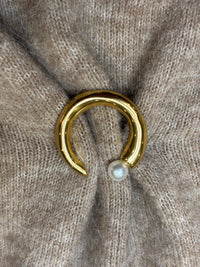 Pearl Brooch - Gold