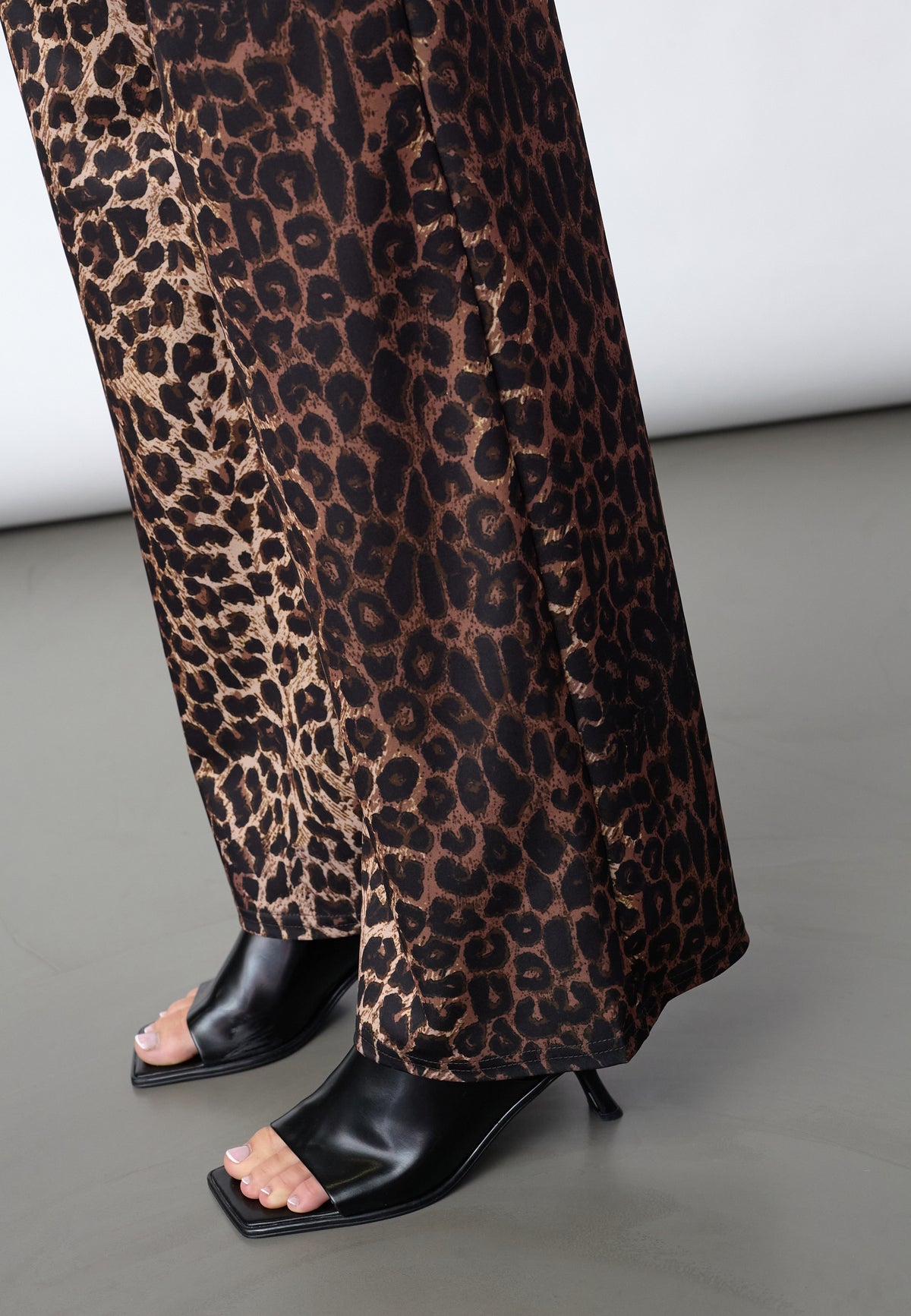 Glut Pant - Leo