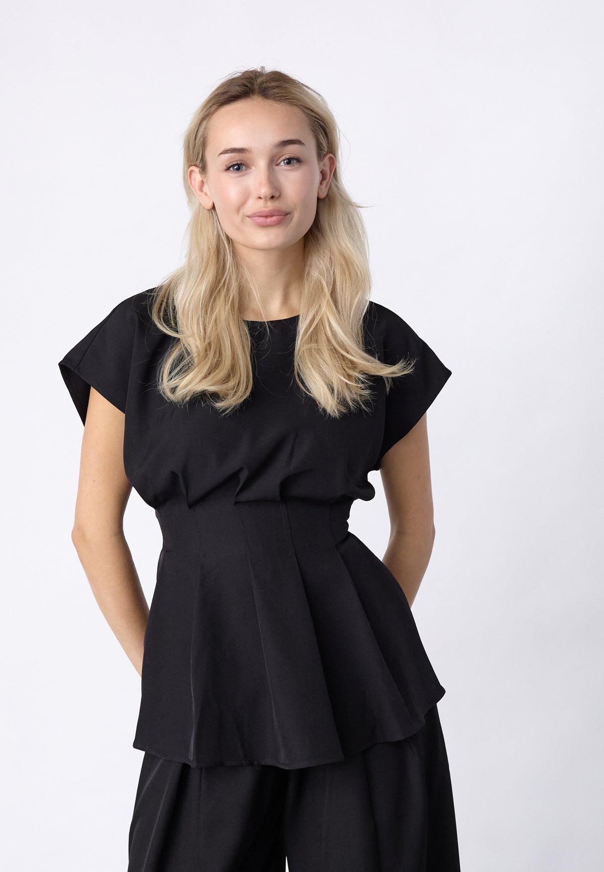 Viksa Top - Black
