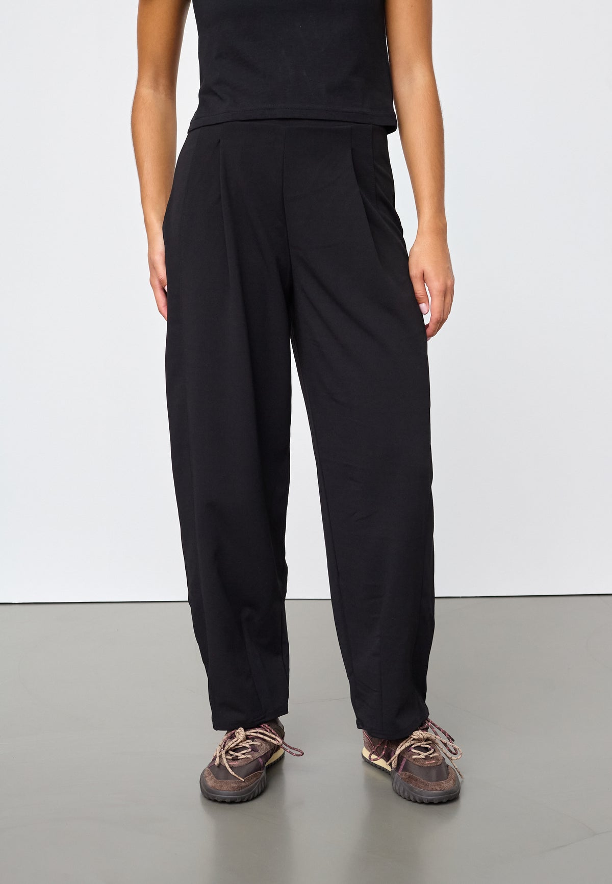 Glut Barrel Pants - Black