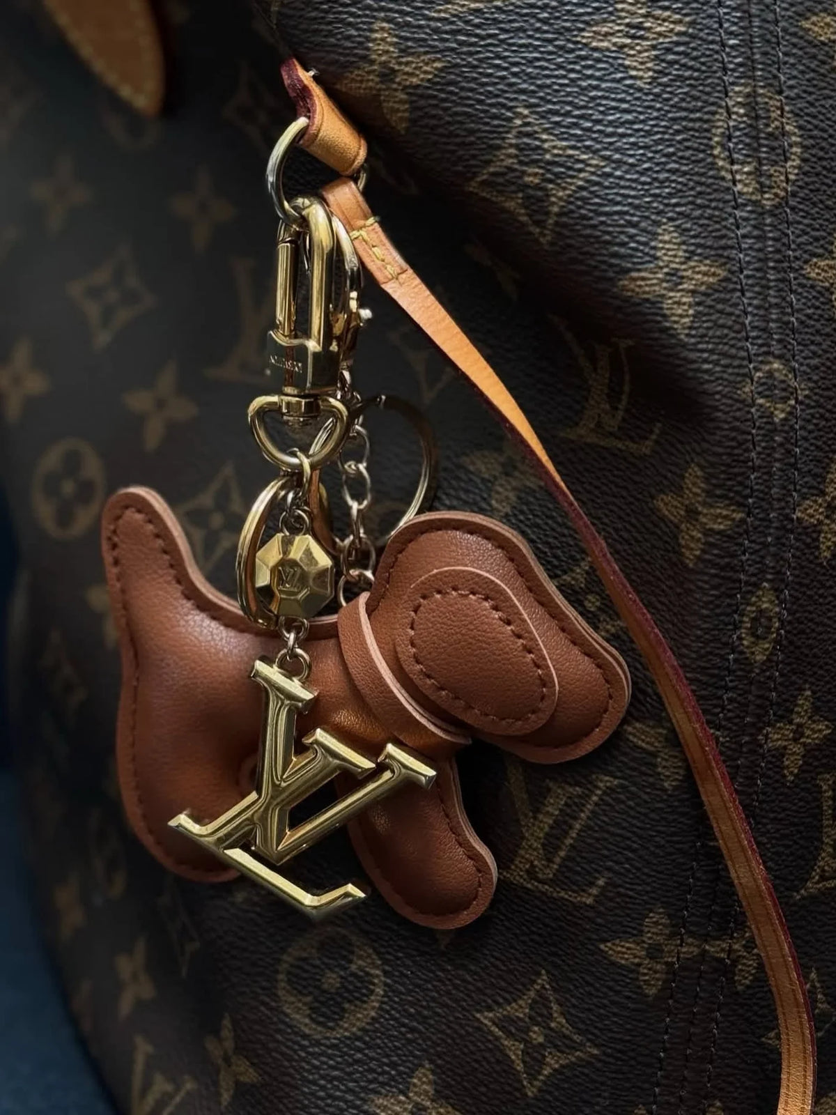 Dog Charm - Cognac