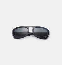 Max - Black