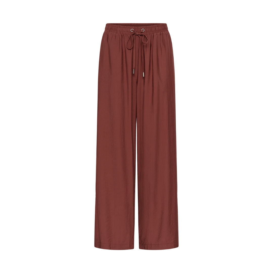 Emily Pant