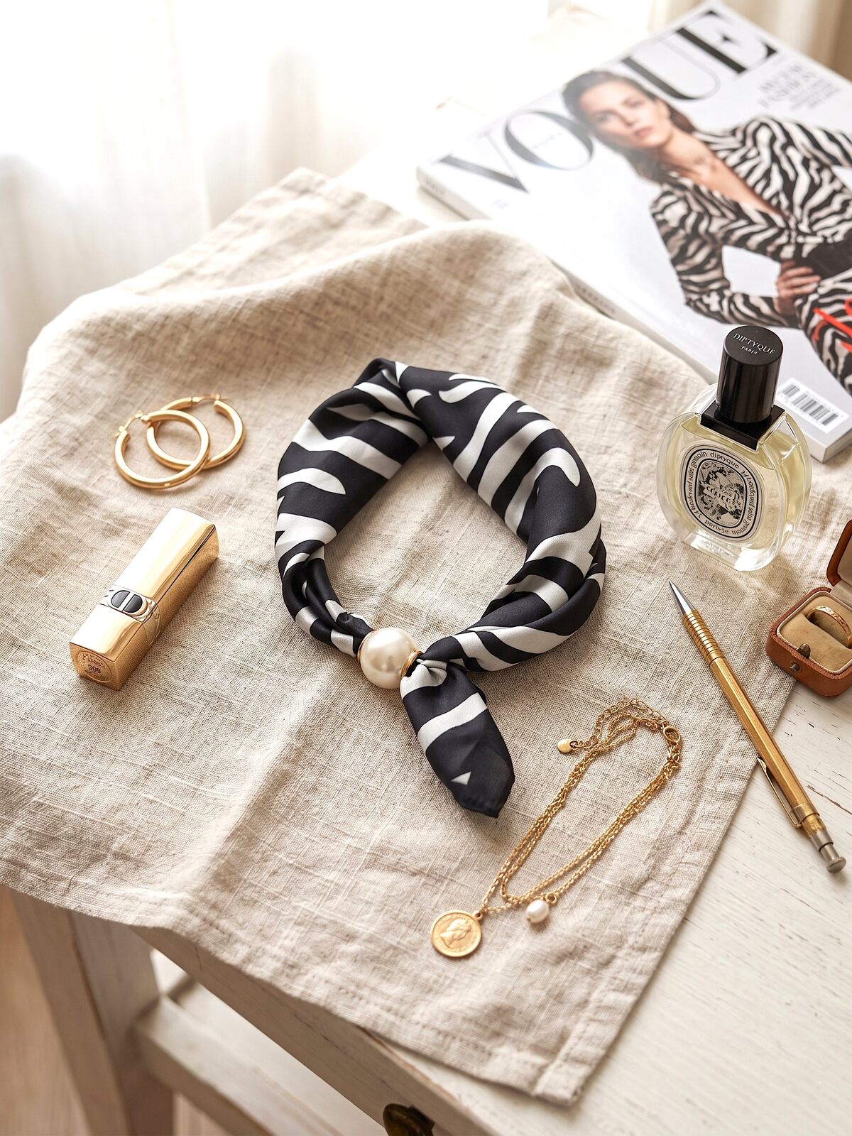 Magnetic Scarf - Zebra
