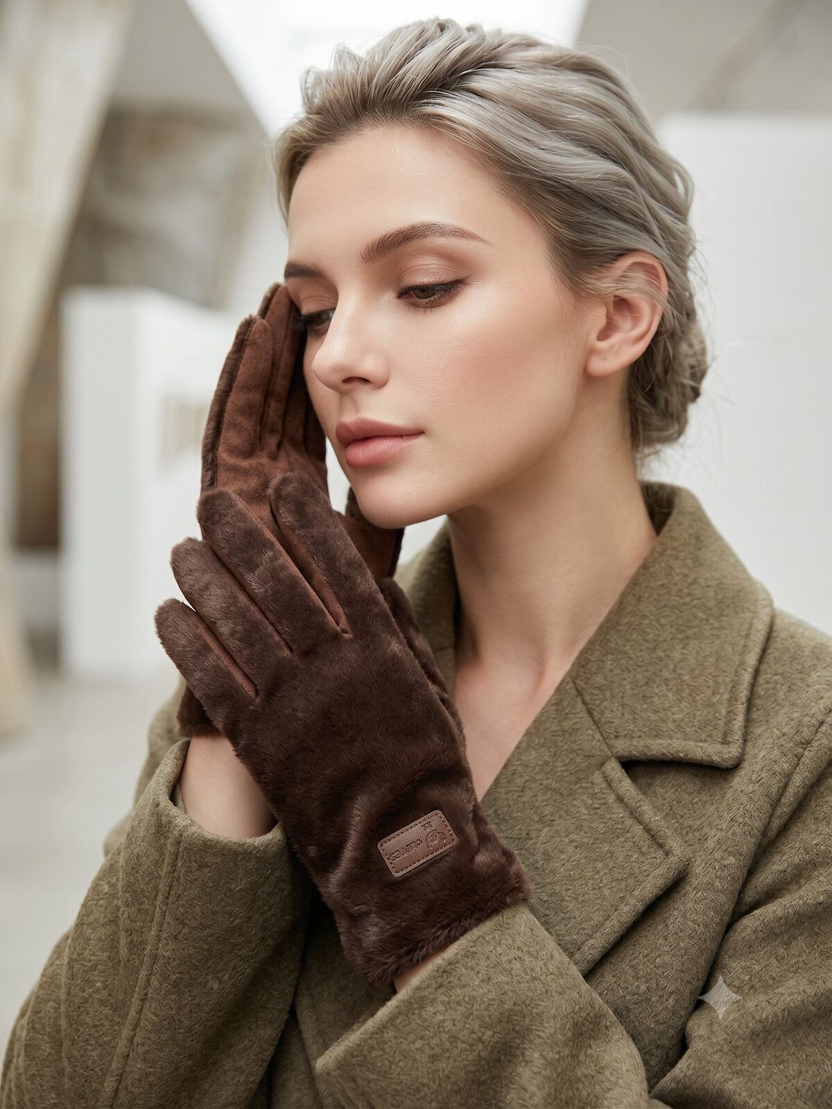 Elodie Faux Fur Gloves – Dark Brown