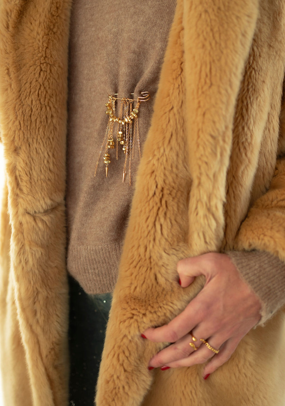 Brosch Chain Pin - Gold